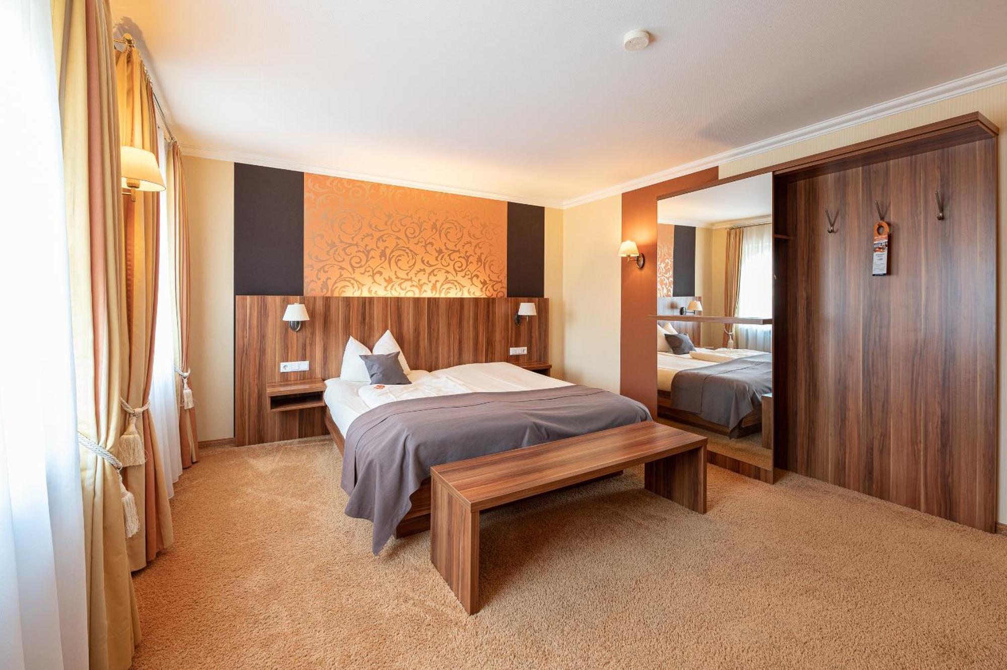 Dagstuhler Hof Hotel Wadern ภายนอก รูปภาพ