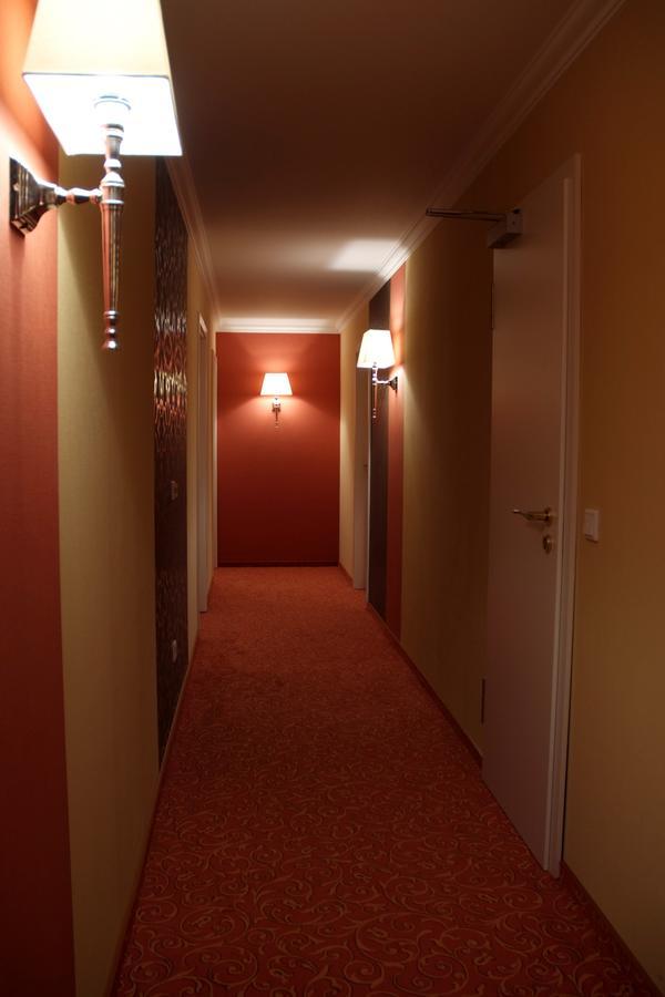 Dagstuhler Hof Hotel Wadern ภายนอก รูปภาพ