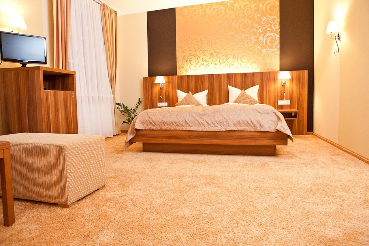 Dagstuhler Hof Hotel Wadern ภายนอก รูปภาพ