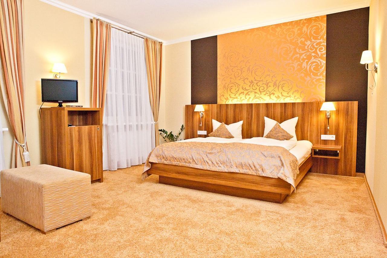 Dagstuhler Hof Hotel Wadern ภายนอก รูปภาพ